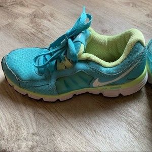 Nike Dual Fusion Sneakers, Size 7